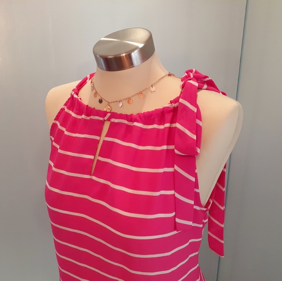 Blouse - Picture 2 of 8